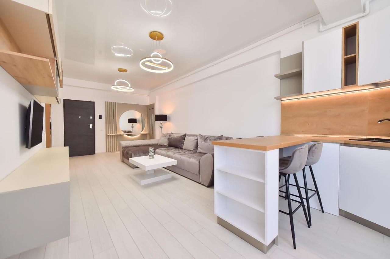 Hotel Building Stefan Resort I Năvodari Екстериор снимка